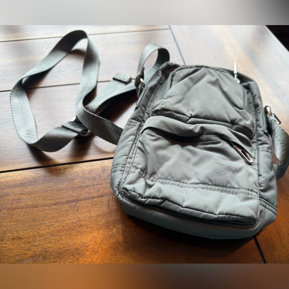Gymshark Lifestyle Crossbody Bag